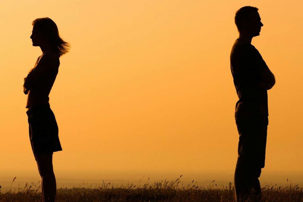 Taking a break: How is a relationship pause different from a breakup?